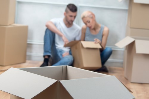 Customer ending a storage agreement and removing belongings